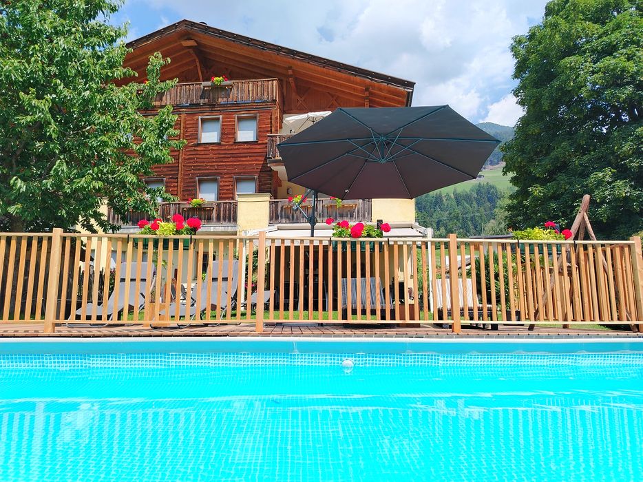 Pool im Garten