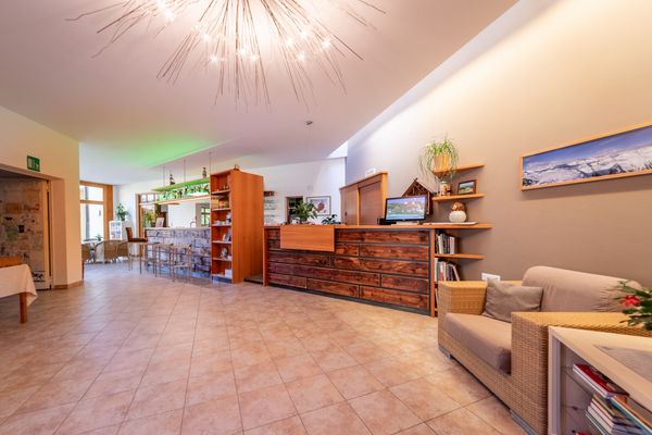 Apartment mit Pool