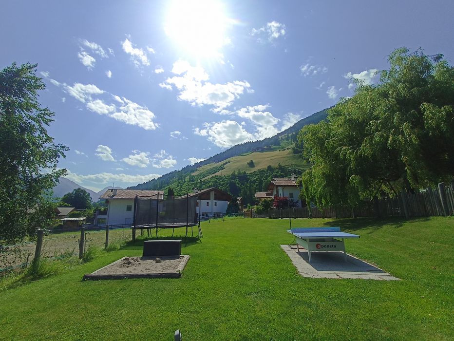 Garten mit Spielewiese